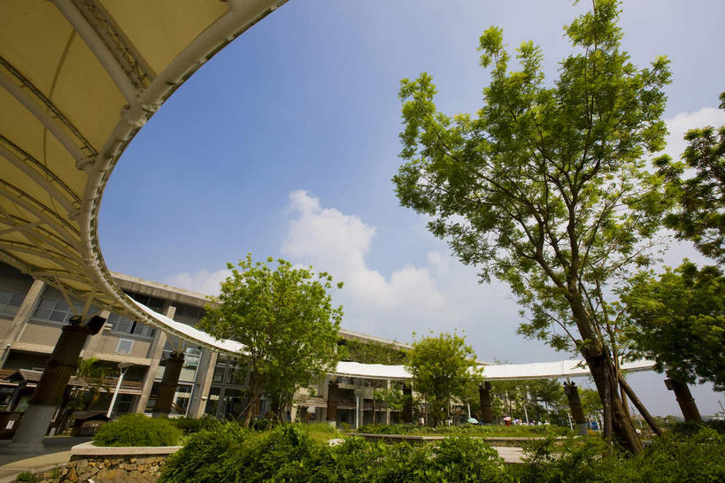 无人,宾馆,横图,室外,白天,仰视,度假,草地,草坪,美景,植物,城市风光,城市,酒店,台湾,中国,亚洲,阴影,光线,瓦片,影子,屋檐,景观,云,云朵,云彩,娱乐,檐,草,树,树木,蓝色,绿色,白云,蓝天,天空,阳光,自然,天,享受,休闲,景色,放松,生长,晴朗,成长,酒家,旅社,东亚,屏东县,港澳台,中华人民共和国,台湾省,晴空,彩图,低角度拍摄,客店,客栈,旅店,旅馆,屏,屏东,屏县,商旅,台,大鹏湾国家风景区