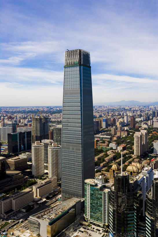 无人,高楼大厦,竖图,俯视,航拍,室外,白天,度假,美景,树林,植物,城市风光,城市,大厦,道路,建筑,路,摩天大楼,公路,汽车,北京,中国,亚洲,阴影,光线,影子,景观,云,云朵,建筑群,交通,首都,云彩,娱乐,建设,车,树,树木,蓝色,绿色,白云,蓝天,天空,阳光,自然,交通工具,轿车,天,享受,休闲,景色,放松,生长,晴朗,成长,鸟瞰,载具,东亚,中华人民共和国,北京市,京,北平,华北地区,晴空,马路,彩图,高角度拍摄,大楼,高层建筑,高楼,摩天楼,北京CBD,北京商务中心区,中国北京大北窑,国贸,中国国际贸易中心,中国国贸,国贸三期,中国国际贸易中心第三期