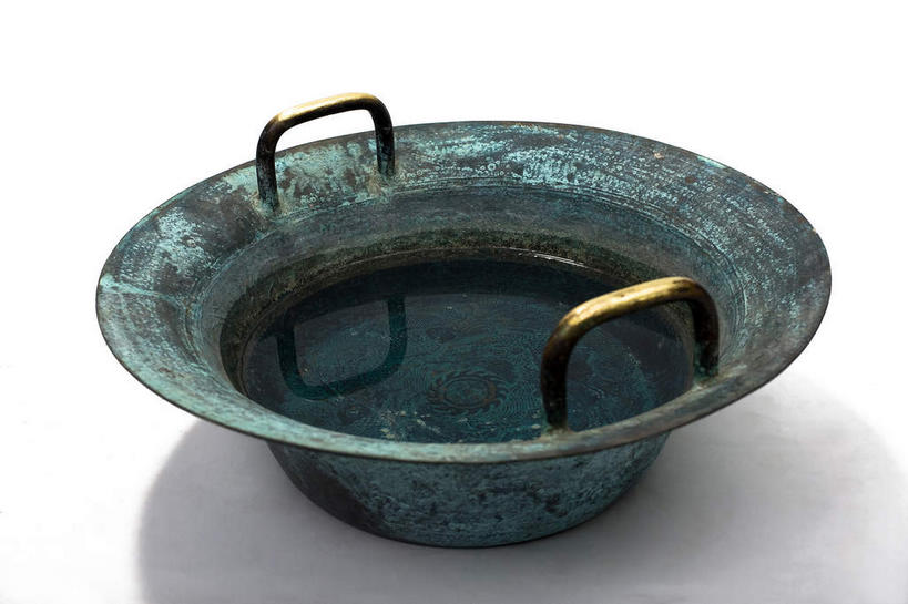 无人,横图,俯视,室内,特写,白天,白色背景,静物,金属制品,金属,一个,容器,脸盆,摄影,影棚,单个,储藏,储存,摄影棚,彩图,高角度拍摄,影棚拍摄,拍摄,贮存,龙洗,鱼洗