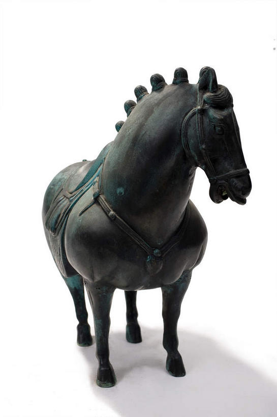 无人,站,竖图,室内,特写,白天,白色背景,正面,马,野生动物,静物,雕塑,艺术,装饰,雕刻,雕像,一个,动物,工艺品,站着,运输,摄影,牲畜,影棚,单个,纪念,美术,摄影棚,主题,陈列,功能,美学,站立,彩图,全身,影棚拍摄,拍摄,铜雕