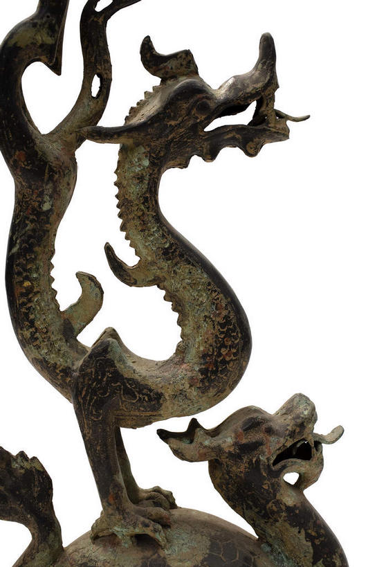 无人,竖图,室内,特写,白天,正面,静物,纹路,纹理,陶瓷,陶瓷制品,古典,文化,文物,一个,工艺品,庞大,单个,古董,复杂,古物,古玩,肌理,繁杂,彩图