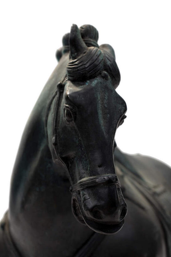 无人,站,竖图,室内,特写,白天,白色背景,正面,马,野生动物,静物,雕塑,艺术,装饰,雕刻,雕像,一个,动物,工艺品,站着,运输,摄影,牲畜,影棚,单个,纪念,美术,摄影棚,主题,陈列,功能,美学,站立,半身,彩图,影棚拍摄,拍摄,铜雕