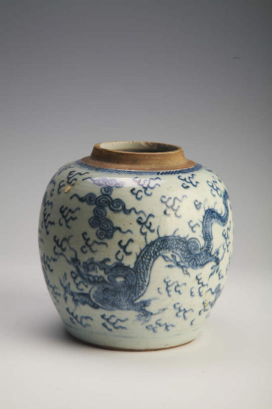 无人,竖图,室内,特写,白天,正面,静物,灰色背景,艺术,纹路,瓷器,纹理,手工艺品,陶瓷,陶瓷制品,文化,传统,一个,蓝色,容器,工艺品,摄影,影棚,单个,储藏,青花瓷,缸,高雅,储存,摄影棚,肌理,自信心,品位,磁器,白地青花瓷,青花,彩图,影棚拍摄,拍摄,贮存