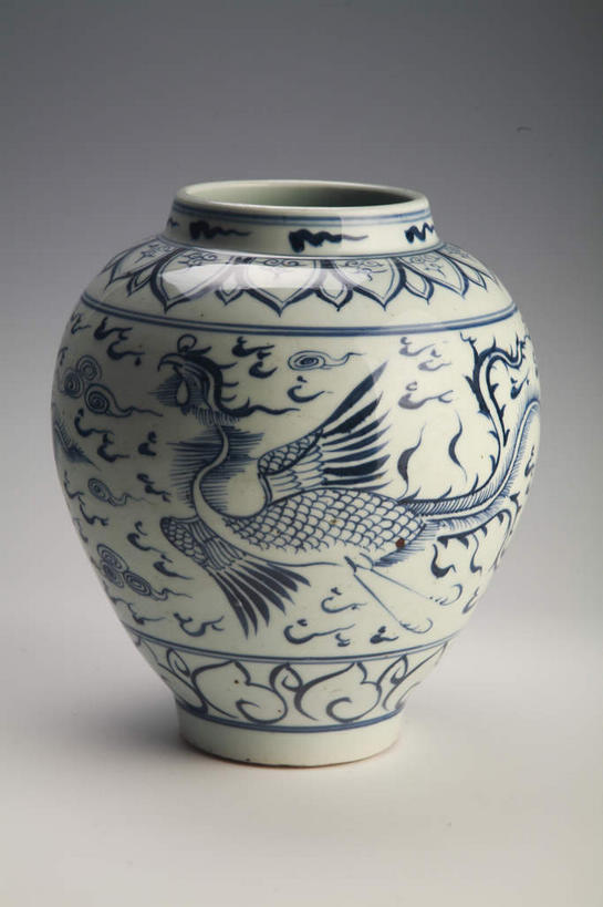 无人,竖图,室内,特写,白天,侧面,幸福,鸟,静物,灰色背景,纹路,凤凰,鸟类,罐子,纹理,陶瓷,陶瓷制品,古典,文化,文物,一个,一只,蓝色,绿色,瓶子,工艺品,和谐,摄影,影棚,单个,古董,吉祥,古物,摄影棚,图腾,古玩,肌理,凤,祥瑞,凰,丹鸟,鶤鸡,威凤,彩图,全身,影棚拍摄,拍摄