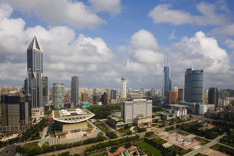 无人,家,高楼大厦,横图,俯视,航拍,室内,白天,度假,数码,科技,草地,草坪,美景,植物,城市风光,标志建筑,城市,大厦,道路,地标,建筑,剧院,路,摩天大楼,公路,上海,中国,亚洲,阴影,光线,网络,影子,房屋,屋子,景观,云,云朵,公寓,建筑群,交通,高光,几何,计算机图形,合成,云彩,娱乐,建设,洋房,楼房,住宅,草,树,树木,南京西路,蓝色,绿色,白云,蓝天,天空,阳光,自然,南京路,人民广场,天,享受,休闲,景色,放松,上海大剧院,南京路步行街,南京东路,生长,晴朗,成长,申,电脑合成图,数码合成图,合成图,鸟瞰,黄浦区,明天广场,上海新世界丽笙大酒店,东亚,上海市,中华人民共和国,沪,华东地区,写实,具体,具象,上海人民广场,晴空,马路,彩图,高角度拍摄,房子,大楼,高层建筑,高楼,剧场,摩天楼,上海世茂国际广场,世贸国际广场