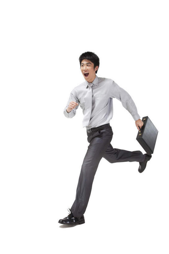 东方人,一个人,商务人士,商务男性,竖图,室内,白天,白色背景,侧面,鞋,衬衫,鞋子,亚洲,仅一个男性,仅一个人,奔驰,套装,裤子,包,公文包,领带,皮革,拎,注视,黄种人,仅一个年轻男性,一个,奔跑,观察,看,张嘴,摄影,影棚,单个,公事包,观看,西裤,察看,象征,庄重,关注,摄影棚,商务装,身份,张大嘴巴,工薪阶层,正式,地位,男人,男性,年轻男性,亚洲人,白领,上班族,张开嘴,彩图,全身,影棚拍摄,衬衣,皮鞋,拍摄,拎着