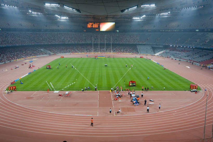 无人,体育馆,公园,运动场,横图,俯视,室内,夜晚,旅游,度假,显示器,草地,草坪,植物,标志建筑,地标,建筑,北京,中国,亚洲,鸟巢,屏幕,看台,首都,娱乐,显示屏,建设,体育场,座位,草,绿色,享受,休闲,旅游胜地,放松,输出设备,东亚,国家体育场,中华人民共和国,北京市,京,北平,华北地区,朝阳区,运动馆,坐位,彩图,高角度拍摄,北京奥林匹克公园,北京国家体育场,北京奥林匹克体育场