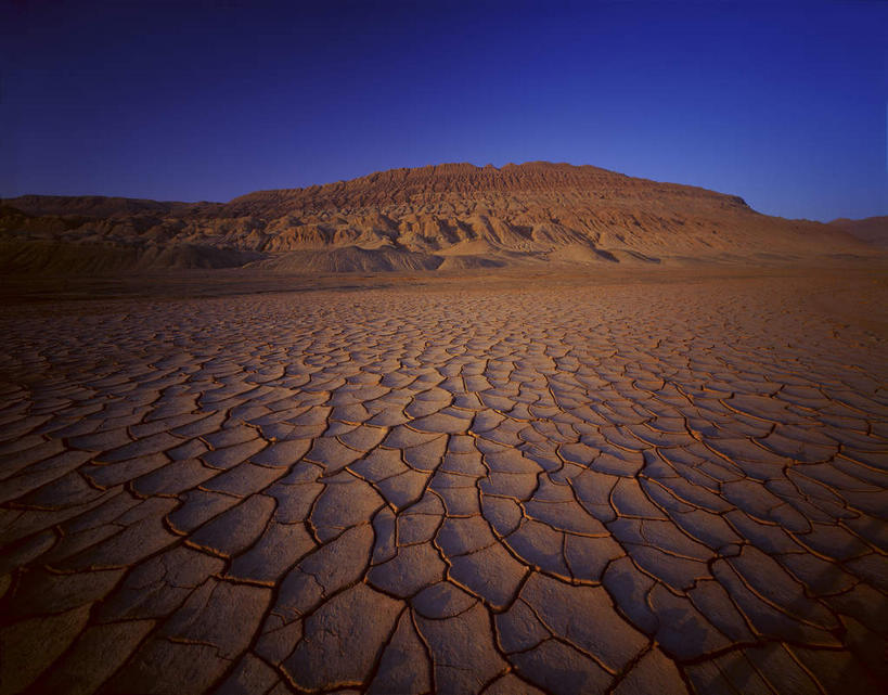 无人,横图,室外,白天,正面,旅游,度假,美景,沙漠,山,山脉,中国,亚洲,阴影,光线,影子,景观,山峰,山峦,娱乐,蓝色,蓝天,天空,阳光,自然,群山,天,享受,休闲,景色,放松,晴朗,戈壁,自然风光,东亚,戈壁滩,火焰山,吐鲁番,新疆,万里无云,中华人民共和国,新疆维吾尔自治区,西北地区,大漠,砂漠,晴空,晴空万里,彩图,火洲,吐鲁番地区,新,戈壁沙漠,瀚海沙漠