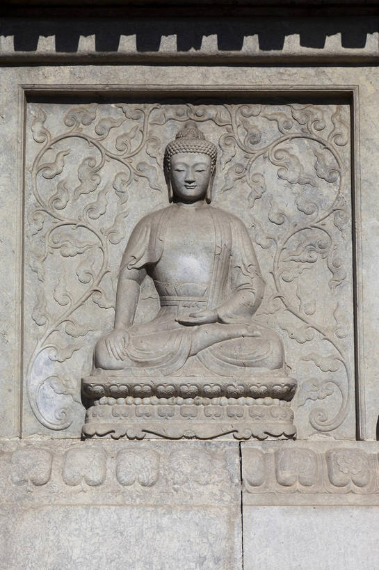 东方人,一个人,无人,公园,寺庙,坐,盘腿,竖图,室外,白天,正面,旅游,度假,绘画,名胜古迹,标志建筑,地标,建筑,雕塑,北京,中国,亚洲,仅一个男性,仅一个人,阴影,节日,遗迹,艺术,装饰,光线,雕刻,雕像,浮雕,影子,首都,黄种人,古迹,文化,文物,娱乐,建设,佛,古建筑,仅一个年轻男性,阳光,工艺品,庙宇,祈祷,享受,休闲,健康,旅游胜地,放松,许愿,宗教,佛教,信仰,纪念,祈求,美术,主题,陈列,古文明,东亚,香山,海淀区,香山公园,中华人民共和国,北京市,京,北平,华北地区,功能,美学,释教,平安,男人,男性,年轻男性,亚洲人,画画,盘腿而坐,盘膝,盘着腿的,盘着腿坐,双腿交叉,坐着,彩图,全身,庙,寺,浅浮雕,静宜园,碧云寺