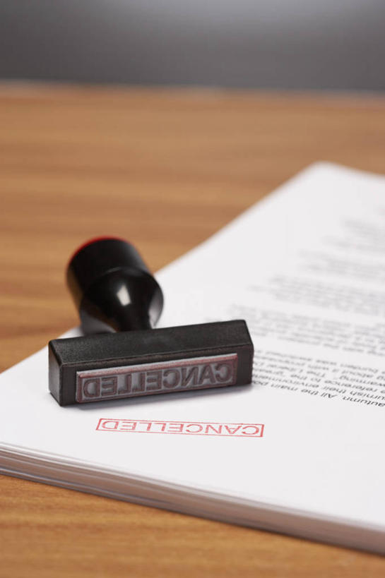 无人,竖图,俯视,室内,特写,白天,静物,一堆,许多,阴影,堆叠,堆积,朦胧,模糊,反射,英文,标志,材料,档案,文件,文字,影子,字符,字母,标识,一个,资料,单个,堆,英文字母,图章,文档,彩图,高角度拍摄