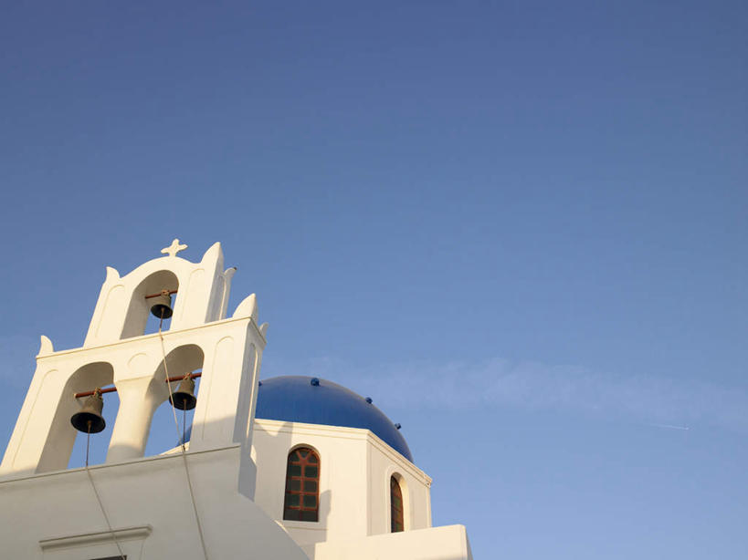 无人,教堂,横图,室外,白天,仰视,旅游,度假,标志建筑,地标,建筑,阴影,节日,光线,影子,文化,娱乐,建设,祈愿,蓝色,蓝天,天空,阳光,天,祈祷,享受,休闲,健康,旅游胜地,放松,许愿,宗教,信仰,晴朗,纪念,祈求,信号,报时,信念,万里无云,召集,鸣钟,平安,钟,晴空,晴空万里,彩图,低角度拍摄,大教堂,礼拜堂