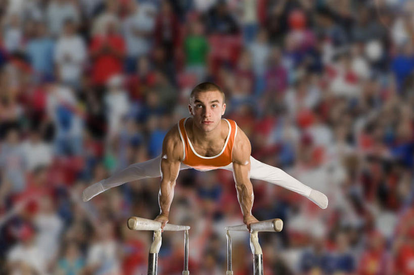 西方人,一个人,运动员,体育馆,运动场,横图,室内,白天,正面,运动服,锻炼,运动,双杠,欧洲,欧洲人,仅一个男性,仅一个人,撑,服装,朦胧,模糊,体操,注视,运动器械,体育场,仅一个年轻男性,衣服,观察,看,橘色,健身器械,活力,服饰,观看,张开双腿,察看,撑着,优美,衣着,穿着,关注,健身器材,体操服,自由体操,运动馆,衣饰,展开双腿,体育,男人,男性,年轻男性,白种人,体育运动员,运动选手,彩图,全身,健身,半体服,运动器材,伸展双腿,运动装