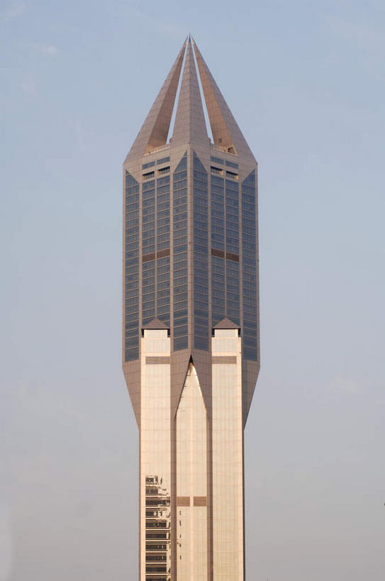 无人,高楼大厦,竖图,室外,白天,仰视,度假,美景,城市风光,城市,大厦,建筑,摩天大楼,上海,中国,亚洲,阴影,光线,影子,景观,娱乐,蓝色,蓝天,天空,阳光,人民广场,天,享受,休闲,景色,放松,晴朗,申,黄浦区,东亚,上海市,万里无云,中华人民共和国,沪,华东地区,上海人民广场,晴空,晴空万里,彩图,低角度拍摄,大楼,高层建筑,高楼,摩天楼