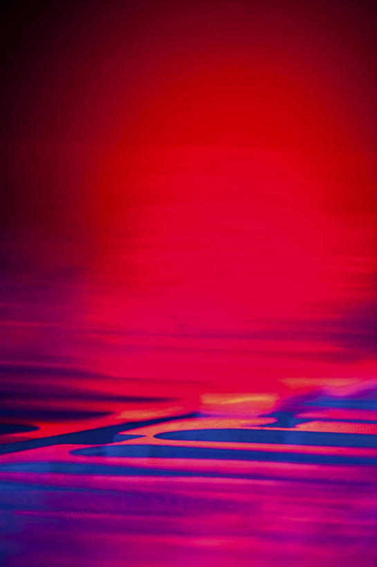 无人,竖图,俯视,室内,特写,白天,兴奋,热情,机器,静物,一排,阴影,朦胧,模糊,整齐,光线,科学,医学,方格,格子,液体,影子,灯光,开放,排列,红色,健康,温暖,机械,奔放,活力,积极,激情,朝气,暖色,吉祥,医疗,科学技术,样本,生命,队列,饱满,革命,热烈,赤色,充实,斗志,喜气,主动,彩图,高角度拍摄,欢乐,DNA测序仪,基因分析仪,基因组测序机,基因组测序仪