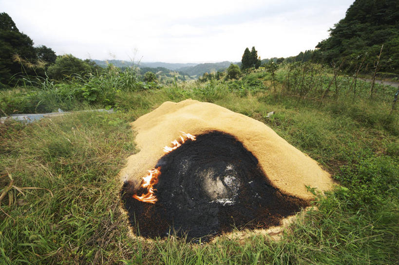 无人,横图,室外,白天,正面,旅游,度假,草地,草坪,美景,植物,日本,亚洲,阴影,光线,影子,景观,云,云朵,稻草,燃烧,云彩,娱乐,草,树,树木,蓝色,绿色,白云,蓝天,天空,阳光,自然,天,享受,休闲,景色,放松,生长,晴朗,成长,点火,自然风光,东亚,焚烧,本州,本州岛,日本国,中部地方,新潟,新潟县,晴空,彩图,十日町市