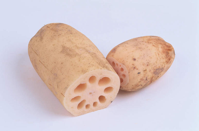 无人,横图,俯视,室内,特写,白天,白色背景,桌面,桌子,蔬菜,切开,新鲜,食品,半个,藕,食物,切,一半,摄影,有机食品,绿色食品,影棚,横截面,剖面,切面,莲藕,彩图,高角度拍摄,影棚拍摄,拍摄