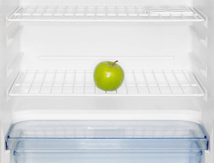 无人,横图,俯视,室内,特写,白天,白色背景,苹果,静物,水果,新鲜,电器,格子,冰箱,生食,食品,青色,果实,冷冻,冷柜,食物,一个,隔板,冷藏柜,有机食品,绿色食品,冷藏,单个,储藏,放置,家电,家用电器,保鲜,彩图,高角度拍摄