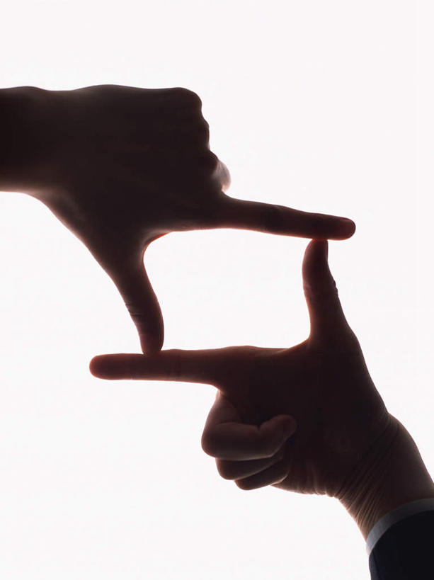 东方人,手,一个人,商务人士,商务男性,站,举,竖图,室内,特写,白天,白色背景,正面,衬衫,亚洲,仅一个男性,仅一个人,套装,方格,方框,背光,黄种人,仅一个年轻男性,一个,拍照,手势,托,站着,手部,摄影,影棚,单个,商务装,逆光,工薪阶层,男人,男性,年轻男性,亚洲人,白领,上班族,举起,举手,举着,向上举,向上伸,向上托,站立,半身,彩图,影棚拍摄,衬衣,拍摄,照相