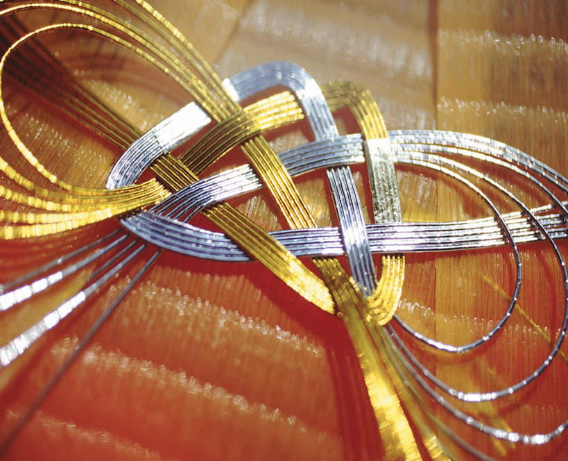 无人,横图,俯视,室内,特写,白天,日本,亚洲,阴影,朦胧,模糊,日本文化,艺术,装饰,光线,影子,手工艺品,艺术品,文化,结,传统,阳光,蝴蝶结,工艺品,华丽,修饰,金丝,银丝,点缀,高雅,东亚,日本国,自信心,品位,衬托,美观,雅致,雅观,花纸绳,日本水引,日本水引绣,水引绣,彩图,高角度拍摄