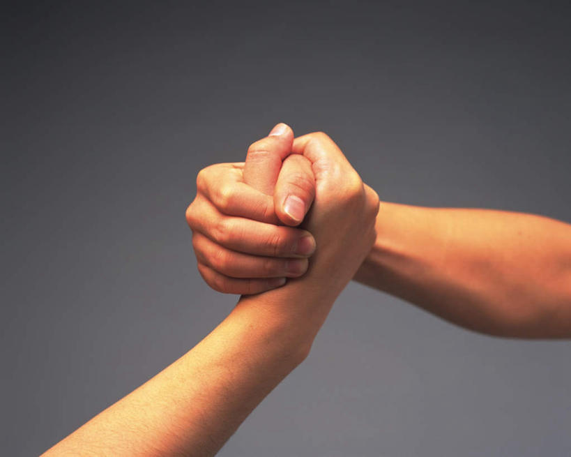 东方人,手腕,两个人,伙伴,朋友,站,握手,横图,室内,白天,正面,友谊,亚洲,灰色背景,黄种人,站着,日本人,摄影,影棚,友情,男人,男性,年轻男性,亚洲人,搀手,拉手,手拉手,手握手,站立,半身,彩图,影棚拍摄,拍摄