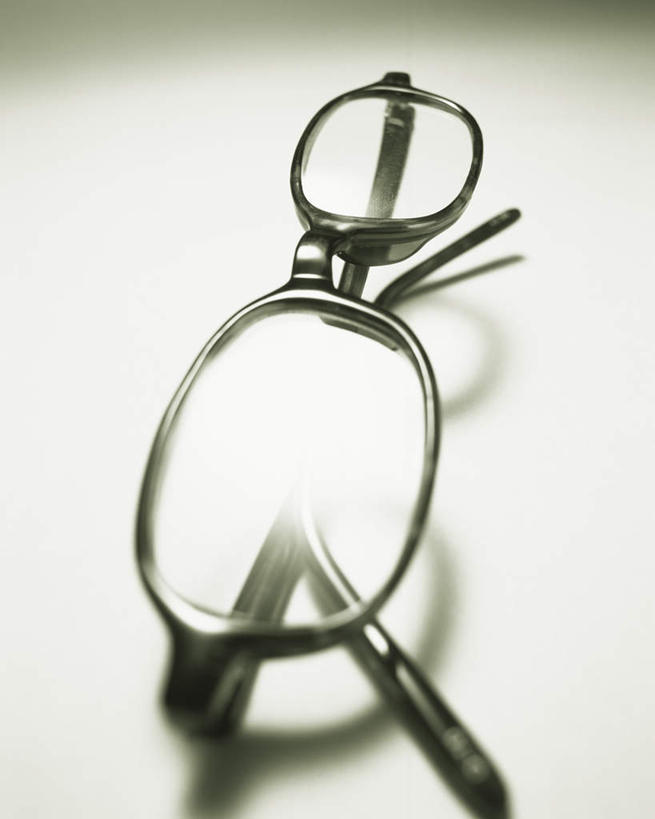 无人,竖图,俯视,室内,特写,白天,静物,一副,灰色背景,眼镜,摄影,影棚,近视眼镜,彩图,高角度拍摄,影棚拍摄,拍摄