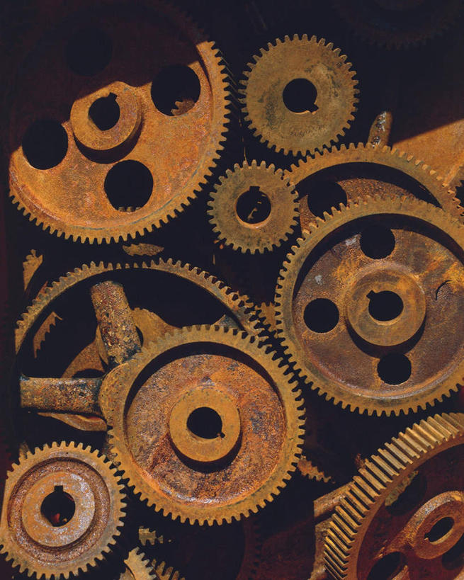 无人,竖图,俯视,室内,特写,白天,零件,齿轮,静物,连接,组合,生锈,工具,机械,铁锈,链接,锈迹,五金,紧固,拼接,拼凑,拼合,凑集,聚合,撮合,链结,牢固,彩图,高角度拍摄
