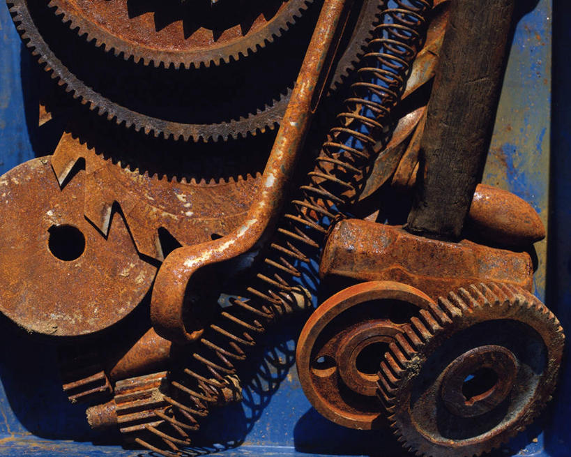 无人,横图,俯视,室内,特写,白天,齿轮,静物,许多,连接,敲打,组合,散落,锤子,弹簧,工具,榔头,两把,机械,链接,五金,变形,紧固,拼接,矫正,拼凑,塑形,拼合,凑集,聚合,撮合,链结,牢固,彩图,高角度拍摄