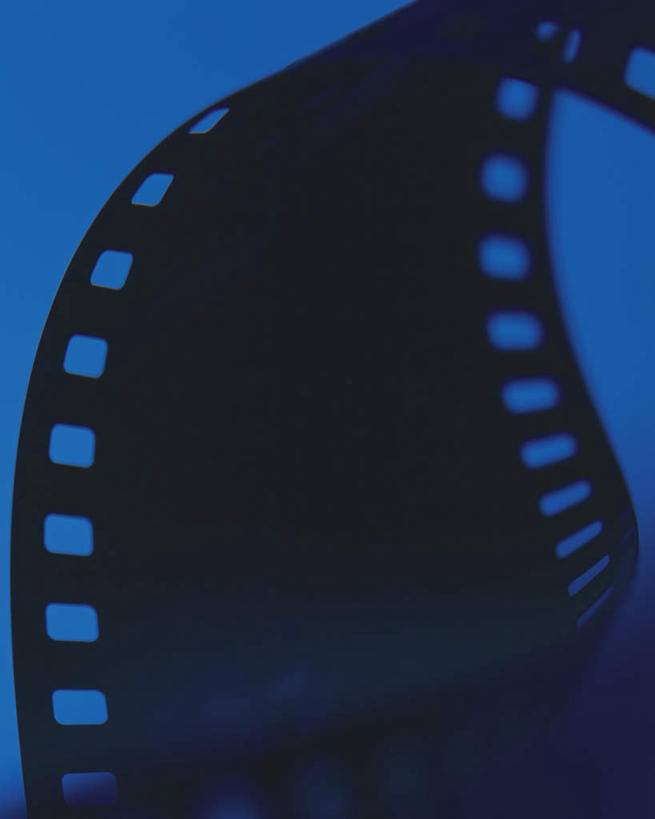 无人,竖图,俯视,照片,室内,特写,白天,正面,静物,一排,许多,蓝色背景,整齐,方格,排列,黑色,摄影,底片,队列,胶片,相片,彩图,拍摄,照相,胶卷