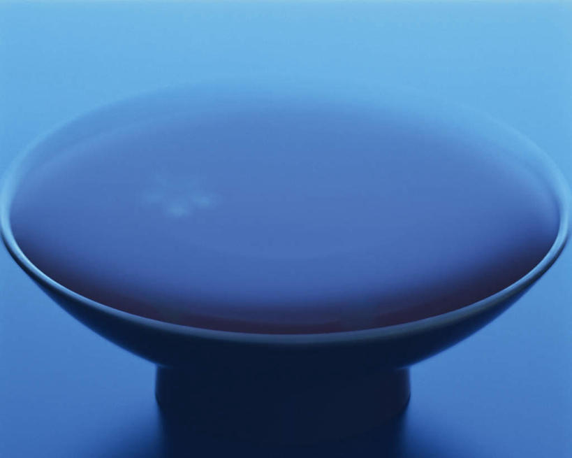 清酒,无人,横图,俯视,室内,特写,白天,桌面,桌子,静物,杯子,日本,亚洲,蓝色背景,朦胧,模糊,米酒,酒,一个,酒杯,摄影,影棚,单个,清酒杯,东亚,日本国,彩图,高角度拍摄,影棚拍摄,拍摄