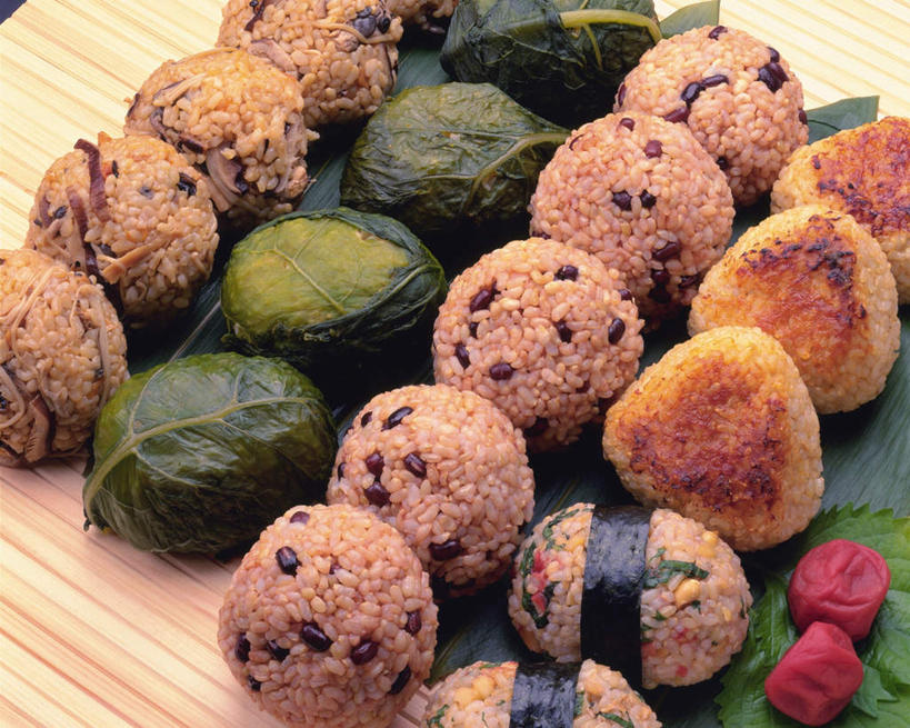 米饭,寿司,无人,横图,俯视,室内,特写,白天,聚会,烹饪,一排,许多,整齐,包,日本料理,料理,食品,野餐,饭,菜肴,美食,球,食物,排列,垫子,日式料理,球体,日式,摄影,佳肴,影棚,五谷,裹,队列,醋饭,野炊,四喜饭,彩图,高角度拍摄,影棚拍摄,拍摄