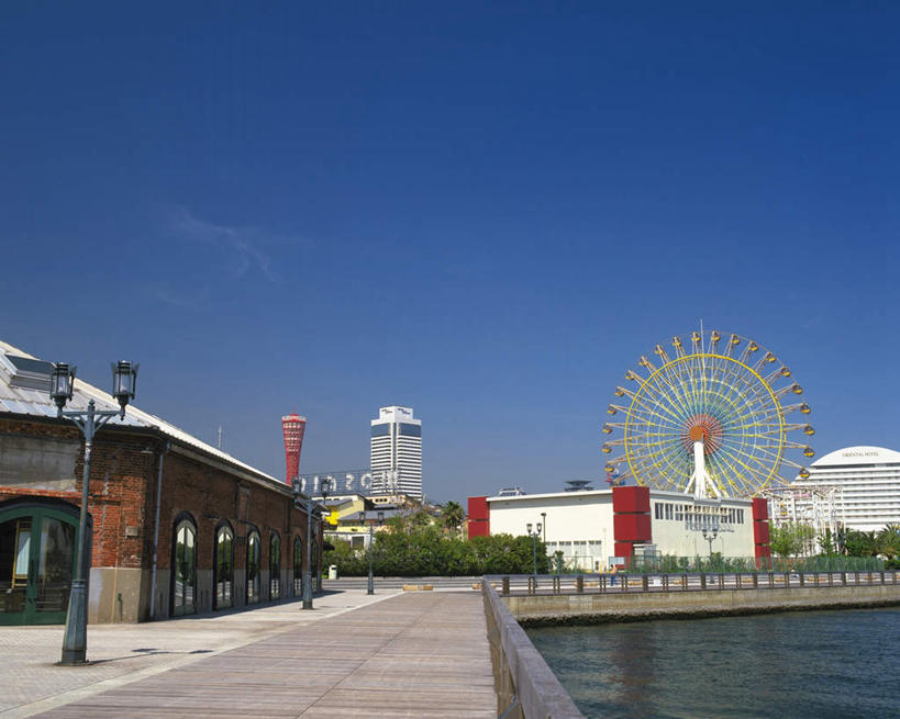 无人,横图,室外,白天,正面,旅游,度假,游戏,标志建筑,道路,地标,建筑,路灯,照明,日本,亚洲,一排,许多,整齐,信息,摩天轮,灯光,灯塔,交通,玩,方向,娱乐,建设,灯,排列,一个,蓝色,蓝天,天空,天,享受,休闲,旅游胜地,放松,游乐设施,晴朗,单个,引导,指引,活动,照亮,照明设备,队列,发泄,消遣,智力,东亚,本州,万里无云,费里斯大转轮,本州岛,日本国,近畿地方,近畿,兵库,兵库县,宣泄,神户,神户港,神户港口塔,神户市,神戸,县厅,神戸市,航标,游艺设施,晴空,晴空万里,玩耍,嬉戏,彩图,导航