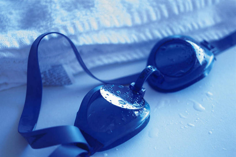 无人,横图,俯视,室内,特写,白天,安全,水,静物,一副,纺织物,眼镜,液体,水滴,防护,毛巾,清洁,保暖,护目镜,保护,保险,透气,防水,保全,周全,安稳,安定,安全防护眼镜,储水,耐磨,吸水,平安,彩图,高角度拍摄,防护眼镜