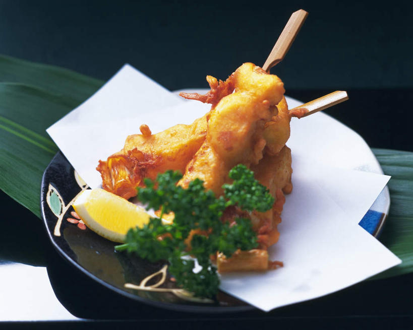 无人,横图,俯视,室内,特写,白天,烹饪,餐桌,桌子,章鱼,柠檬,水果,叶子,托盘,朦胧,模糊,新鲜,生食,日本料理,料理,食品,果实,绿叶,烤肉,两串,菜肴,美食,食物,一个,日式料理,日式,嫩叶,摄影,佳肴,有机食品,绿色食品,影棚,单个,餐台,一份,石吸,死牛,望潮,坐蛸,肉串,叶,叶片,石居,八爪鱼,益母果,柠果,彩图,高角度拍摄,影棚拍摄,拍摄