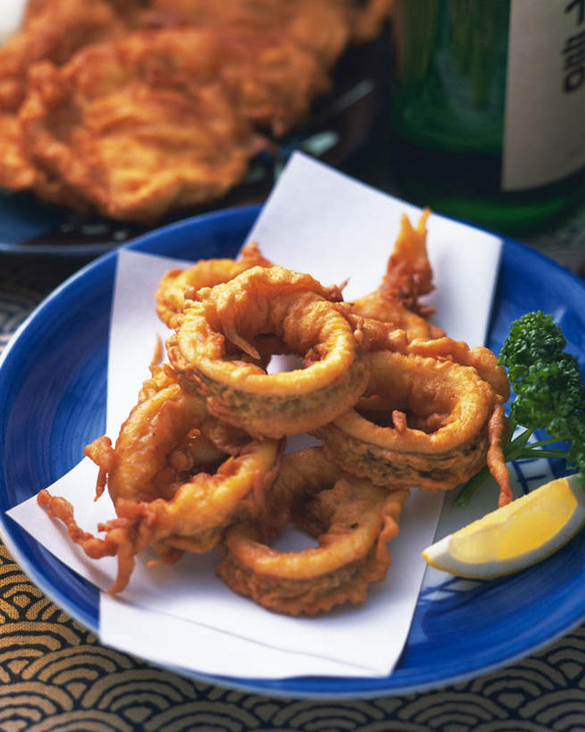 无人,竖图,俯视,室内,特写,白天,烹饪,餐桌,桌子,鱿鱼,柠檬,餐具,水果,一堆,堆叠,堆积,朦胧,模糊,新鲜,碟子,盘,生食,油炸,日本料理,料理,食品,果实,菜肴,美食,食物,盘子,碟,日式料理,日式,摄影,佳肴,有机食品,绿色食品,影棚,餐台,堆,一份,柔鱼,枪乌贼,益母果,柠果,彩图,高角度拍摄,影棚拍摄,拍摄