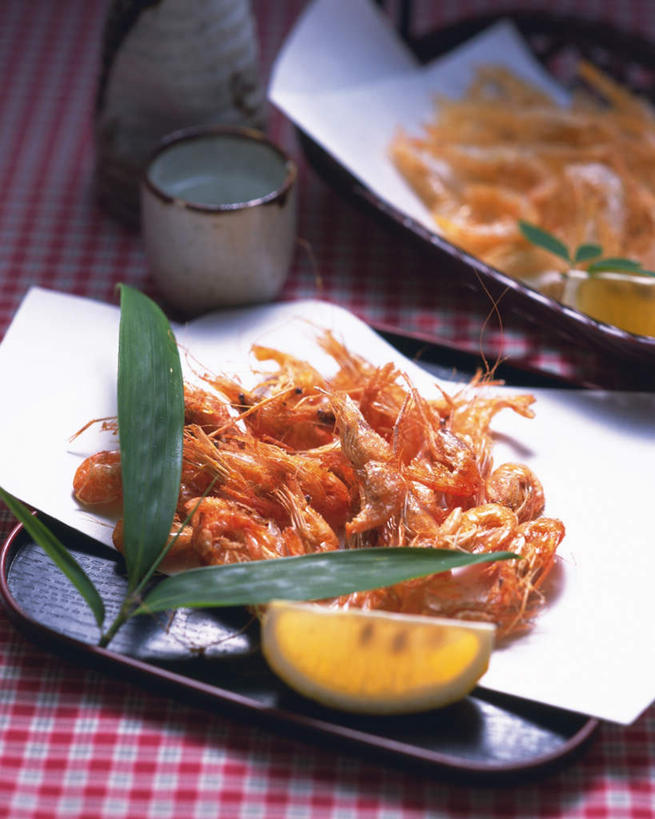 无人,竖图,俯视,室内,白天,烹饪,餐桌,桌子,柠檬,水果,一堆,堆叠,堆积,新鲜,布料,生食,虾,炸虾,日本料理,料理,食品,果实,布纹,菜肴,美食,桌布,食物,餐巾,台布,日式料理,日式,佳肴,有机食品,绿色食品,餐台,堆,益母果,柠果,彩图,高角度拍摄