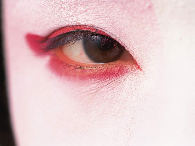 东方人,脸,头,眼睛,脸颊,眉毛,睫毛,一个人,横图,室内,特写,白天,正面,化妆,美容,日本,亚洲,瞳孔,仅一个男性,仅一个人,护肤,注视,黄种人,仅一个年轻男性,红色,观察,看,保养,享受,休闲,放松,保健,眼部,观看,察看,关注,东亚,养颜,日本国,男人,男性,年轻男性,亚洲人,头部,睫,脸部,脸蛋,眉,面部,眼,眼睫毛,眼眉,半身,彩图,歌舞伎,眼眉毛