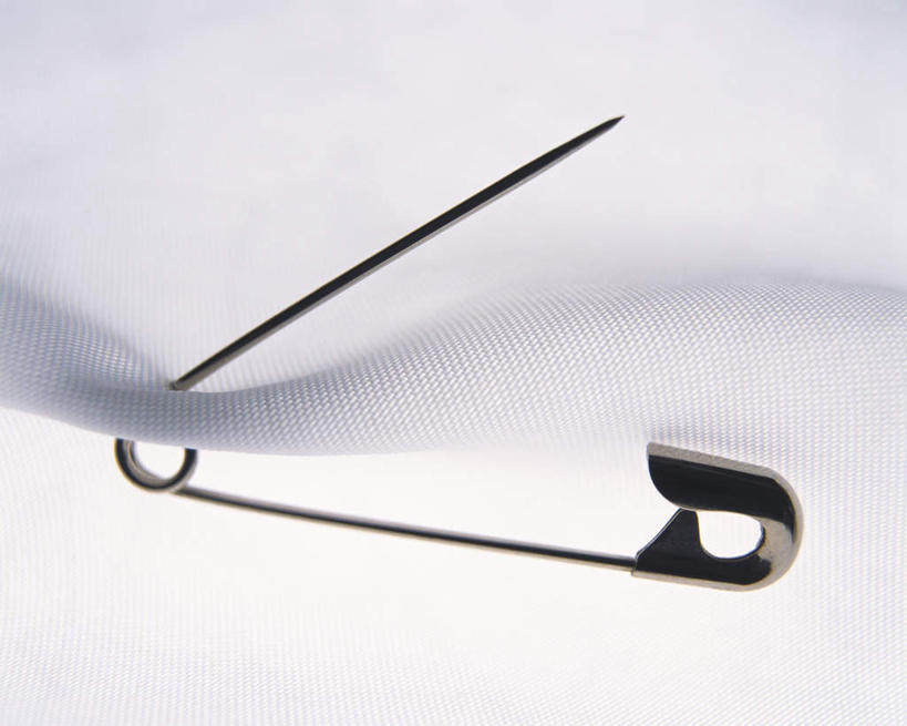 无人,横图,俯视,室内,特写,白天,白色背景,静物,金属制品,阴影,朦胧,模糊,反射,金属,布,工具,影子,别针,背光,纺织,一个,白色,摄影,影棚,单个,逆光,彩图,高角度拍摄,影棚拍摄,拍摄