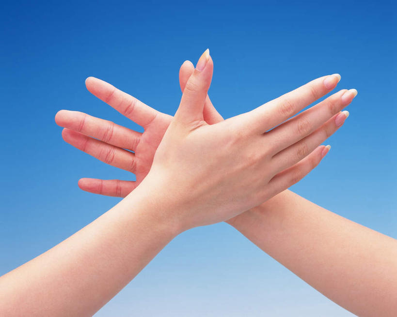 东方人,手,一个人,横图,室内,白天,正面,鸽子,亚洲,双手,仅一个年轻女性,仅一个女性,仅一个人,蓝色背景,黄种人,手势,手部,摄影,影棚,手影,年轻女性,女人,女性,亚洲人,半身,彩图,影棚拍摄,拍摄