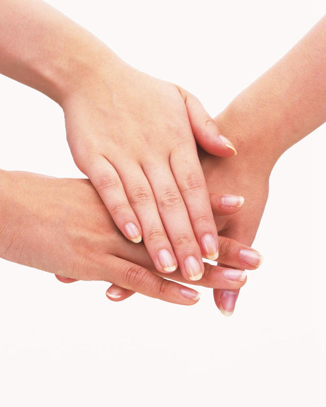 东方人,手,三个人,伙伴,朋友,竖图,俯视,室内,白天,白色背景,友谊,亚洲,黄种人,鼓励,加油,手部,叠加,打气,摄影,影棚,单手,鼓舞,友情,男人,男性,年轻男性,年轻女性,女人,女性,亚洲人,半身,彩图,高角度拍摄,影棚拍摄,拍摄