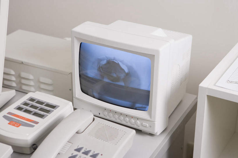 无人,医院,打电话,横图,俯视,室内,特写,白天,显示器,静物,电话,屏幕,墙,通讯设备,显示屏,墙壁,墙面,话筒,扫描仪,电话线,输出设备,医疗机构,交流,电话机,沟通,通话,彩图,高角度拍摄,病院,诊所