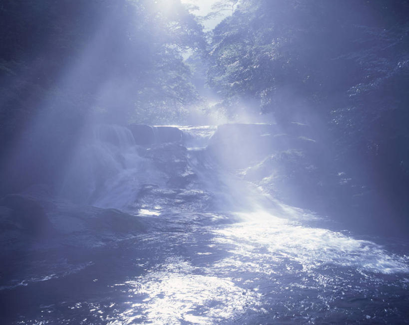 无人,横图,室外,白天,正面,旅游,度假,河流,石头,美景,瀑布,山,山脉,水,日本,亚洲,阴影,飞溅,朦胧,梦幻,模糊,溅,发光,光束,光线,石子,液体,影子,河水,景观,山峰,水滴,水流,光亮,山峦,娱乐,水珠,小溪,阳光,自然,群山,溪水,享受,休闲,景色,放松,未来,喷洒,发亮,自然风光,东亚,憧憬,沉积岩,日本国,九州本岛,九州,九州岛,九州地方,熊本,熊本县,水成岩,菊池溪谷,跌水,石块,岩石,彩图,菊池市