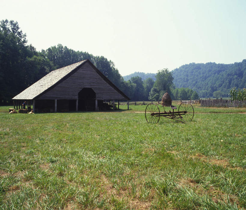 无人,家,横图,室外,白天,正面,旅游,度假,草地,草坪,美景,树林,植物,自行车,美国,许多,房屋,屋子,草屋,景观,娱乐,车,脚踏车,草,树,树木,蓝色,绿色,蓝天,天空,自然,茅草屋,交通工具,天,享受,休闲,景色,放松,生长,晴朗,成长,北美,北美洲,自然风光,美洲,万里无云,北亚美利加洲,亚美利加洲,肯塔基,肯塔基州,青草之州,晴空,晴空万里,彩图,房子,茅舍,茅屋,小屋