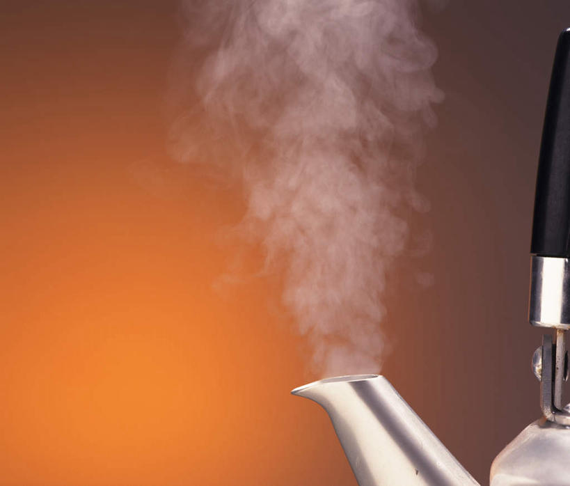 无人,横图,室内,特写,白天,正面,雾,静物,金属制品,阴影,沸腾,反射,金属,蒸汽,壶,影子,水蒸气,水壶,一个,茶壶,摄影,影棚,单个,蒸发,彩图,影棚拍摄,拍摄