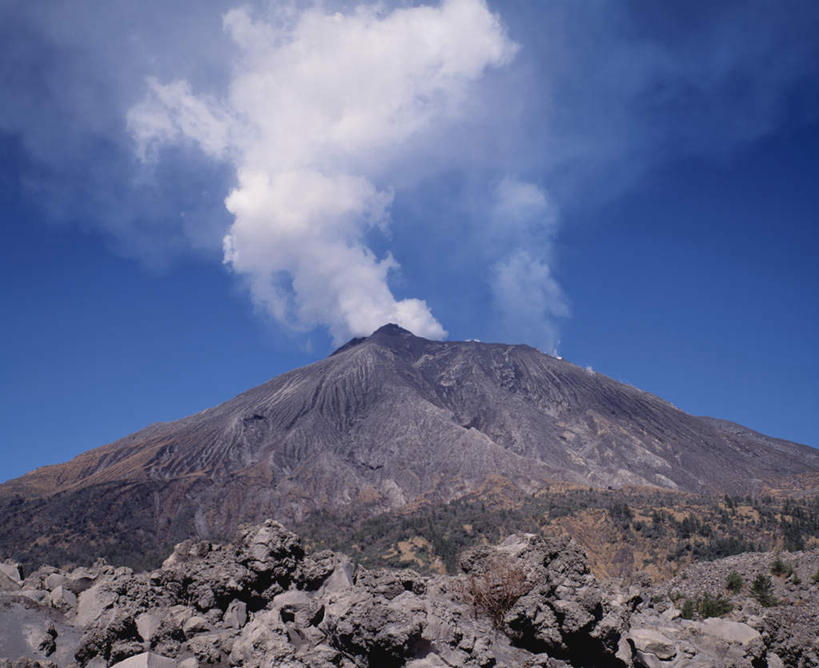 无人,横图,室外,白天,仰视,旅游,度假,美景,山,雾,鹿儿岛,日本,亚洲,沸腾,蒸汽,景观,山峰,山峦,水蒸气,娱乐,蓝色,蓝天,天空,自然,天,享受,休闲,景色,放松,自然风光,东亚,日本国,九州本岛,九州,九州岛,九州地方,鹿儿岛县,蒸发,彩图,低角度拍摄