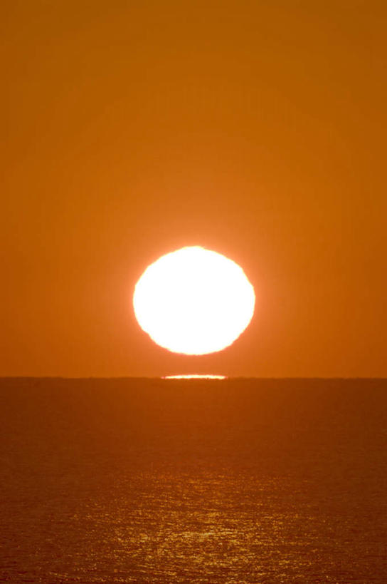 无人,竖图,室外,白天,正面,旅游,度假,日出,海浪,海洋,美景,太阳,日本,亚洲,景观,浪花,水平线,辽阔,朝霞,晨曦,海平线,黎明,娱乐,天空,阳光,自然,海水,天,享受,休闲,广阔,景色,放松,一望无际,自然风光,延伸,海景,东亚,本州,本州岛,日本国,近畿地方,天地相交,近畿,滋贺,滋贺县,大洗町,无边无际,一马平川,大海,风浪,海,涌浪,朝阳,彩图,破晓,水天相接,水天一线