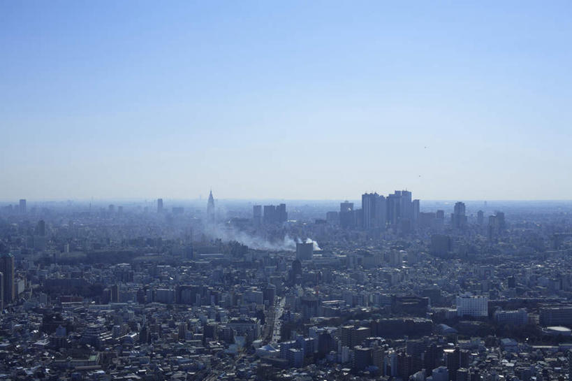 无人,高楼大厦,横图,俯视,航拍,室外,白天,度假,海浪,海洋,美景,城市风光,城市,大厦,建筑,摩天大楼,火,东京,日本,亚洲,朦胧,模糊,景观,浪花,水平线,烟雾,建筑群,辽阔,海平线,娱乐,建设,蓝色,蓝天,天空,海水,天,享受,休闲,广阔,烟,景色,放松,一望无际,污染,鸟瞰,海景,东亚,本州,关东地方,本州岛,日本国,东京都,无边无际,一马平川,大海,风浪,海,海水的波动,近岸浪,涌浪,彩图,高角度拍摄,大楼,高层建筑,高楼,摩天楼,水天相接,水天一线