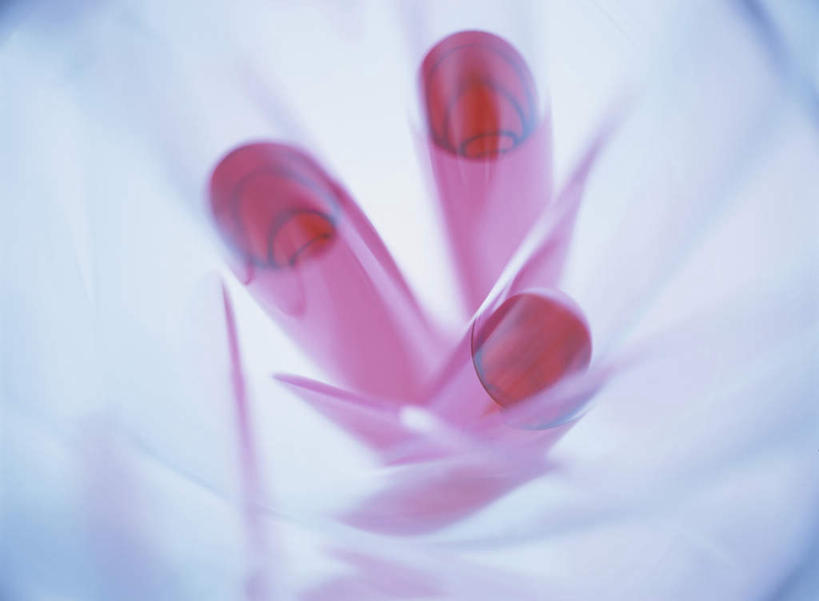 无人,横图,俯视,室内,特写,白天,白色背景,实验,仪器,静物,杯子,朦胧,模糊,研究,透明,分析,化学,测试,试管,液体,玻璃制品,红色,玻璃瓶,瓶子,器皿,摄影,影棚,三支,计量,玻璃仪器,试验耗材,实验用品,玻璃杯,彩图,高角度拍摄,影棚拍摄,拍摄