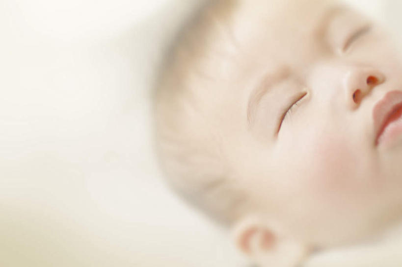 东方人,脸,头,脸颊,躺,闭眼,睡,横图,俯视,室内,特写,白天,白色背景,亚洲,朦胧,模糊,黄种人,摄影,影棚,卧着,亚洲人,头部,脸部,脸蛋,面部,闭眼睛,闭着眼,闭着眼睛,困,困觉,寝息,睡觉,躺着,卧,半身,彩图,高角度拍摄,影棚拍摄,拍摄