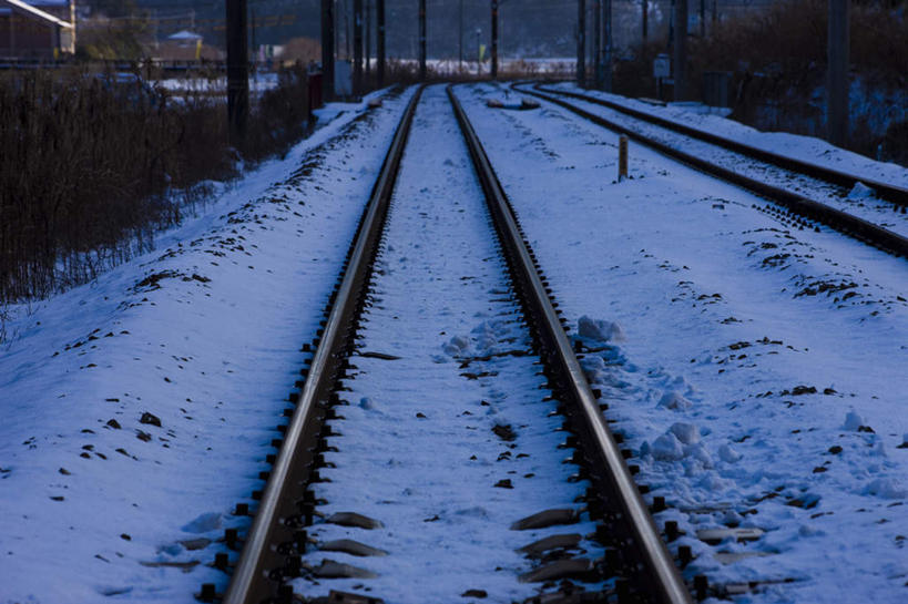 无人,横图,俯视,室外,白天,旅游,度假,美景,雪,大雪,日本,亚洲,朦胧,模糊,积雪,景观,雪景,冬季,冬天,轨道,铁轨,娱乐,自然,享受,休闲,景色,放松,寒冷,自然风光,东亚,本州,本州岛,日本国,近畿地方,近畿,兵库,兵库县,严寒,彩图,高角度拍摄