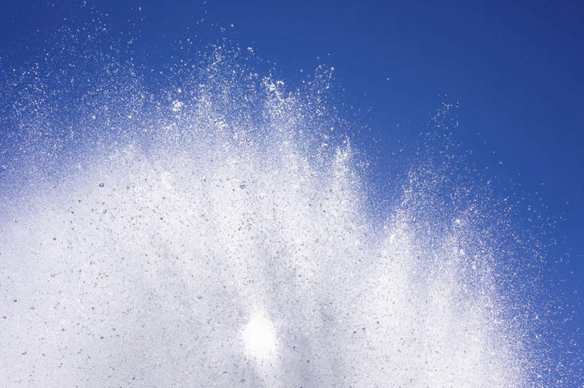 无人,横图,室外,特写,白天,仰视,美景,水,喷泉,阴影,飞溅,朦胧,模糊,溅,光线,液体,影子,景观,水滴,文化,水珠,蓝色,蓝天,天空,阳光,自然,天,品味,景色,喷洒,自然风光,水景,美观,设计,彩图,低角度拍摄